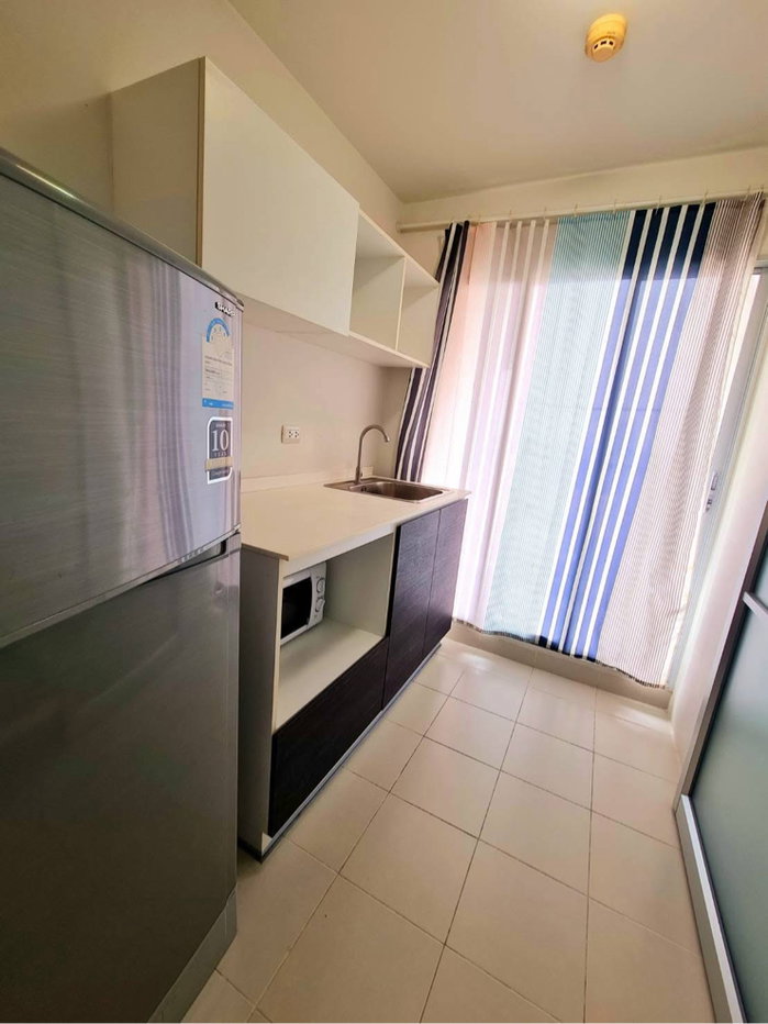 picture Debura By Sansiri, located at Phran Nok intersection, offers beautiful rooms with pool views. - 11/11