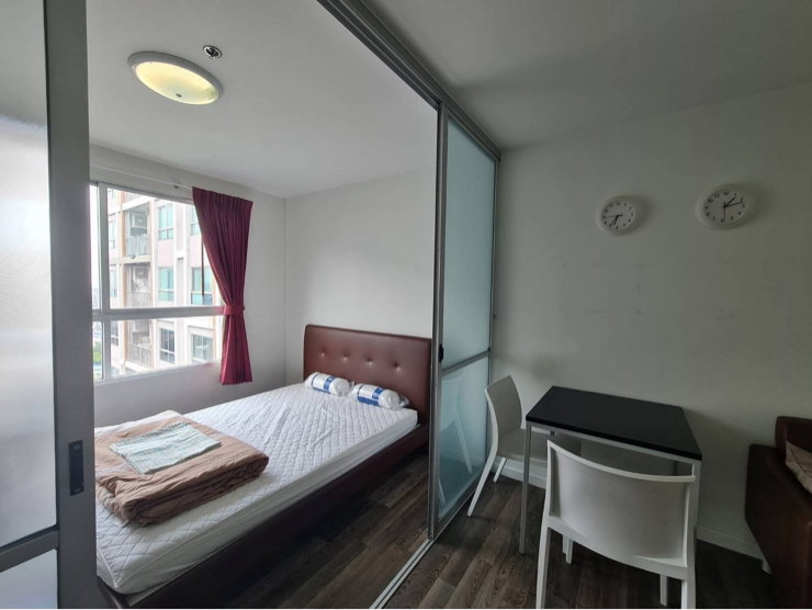 picture Debura By Sansiri, located at Phran Nok intersection, offers beautiful rooms with pool views. - 5/11