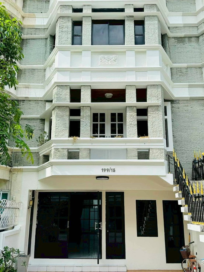 รูป P0483/ให้เช่าChicha castle Sukhumvit soi 31 ทาวน์โฮมขนาดใหญ่ รองรับทั้งอยู่อาศัยและทำโฮมออฟฟิศ - รูปที่ 1/10