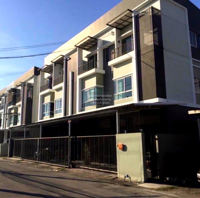 Townhouses for rent Ramkhamhaeng 138 : For Rent Townhouse/Townhome  , Nalin Avenue 2 Ramkhamhaeng , Saphan Sung , Saphan Sung , Bangkok , CX-146877 ✅ Live chat with us ADD LINE @connexproperty ✅