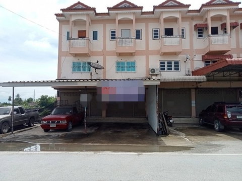 FOR SALE COMMERCIAL BUILDING PROPERTY 1500000 BAHT.