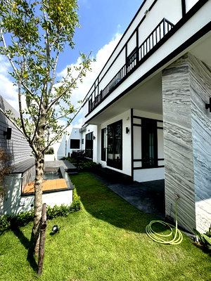ทาวน์โฮม ถนนพรประภานิมิต : Premium 2 Storey Semi-Detached House Khao Noi East Pattaya