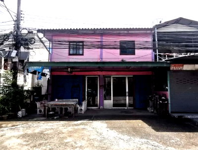 ทาวน์โฮม รร.วัดมโนรม : BP00568 ขายทาวน์เฮาส์ หมู่บ้าน พานทองแท้ ถนน แหลมทอง ตำบล ทุ่งสุขลา อำเภอ ศรีราชา จังหวัด ชลบุรี