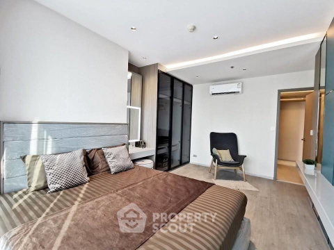 34th-Floor 2-BR 60 Sqm Condo At Sky Walk Residences Near BTS Phra Khanong (200m) (ID 2669523)