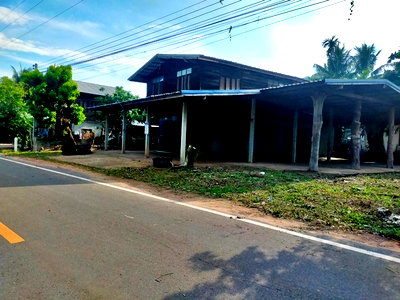 Houses for sale Loeng Nok Tha Yasothon : FOR SALE  HOUSE PROPERTY  300000 BAHT.