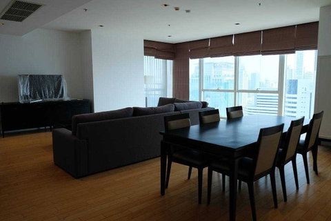 รูปภาพ LTHC7241 ; Athenee Residence FOR RENT 3 beds 3 baths Size 196 Sq.M. Near BTS Phloen Chit stations ONLY 130k/month