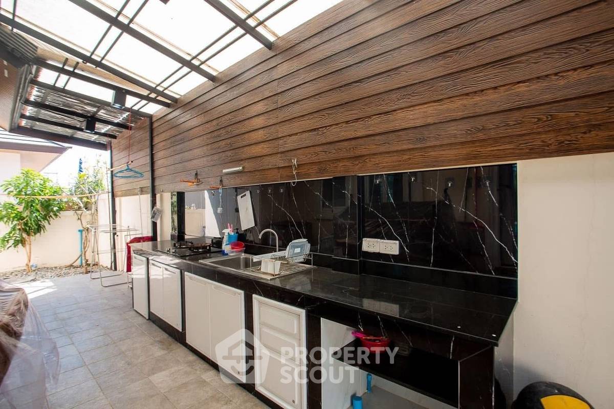รูป คอนโด 3 ห้องนอน 150 ตร.ม. ขาย Beach 7 Condominium ใกล้หาดจอมเทียน (ID 2673223) - รูปที่ 19/31