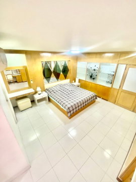 Rin House