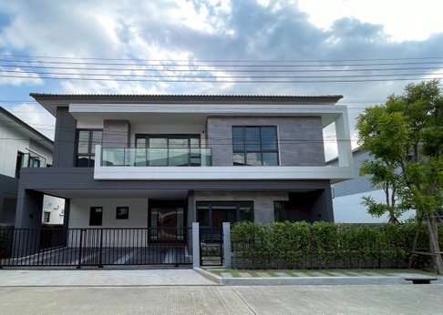 P0578 /Luxury detached house for rent, new project THE CITY Bangna, near Mega Bangna, only 1.5 km., ready to move in, high potential location.
