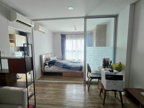 ISSI Condo Suk Sawat for rent. Beautiful room, ready to move in.