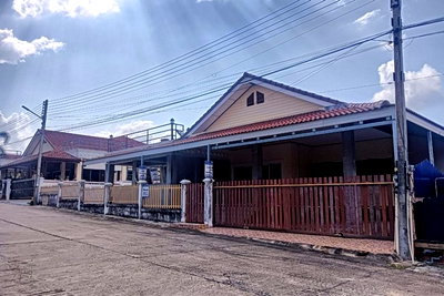 Houses for sale Khao Chi Chan : FOR SALE  HOUSE PROPERTY  2800000 BAHT.