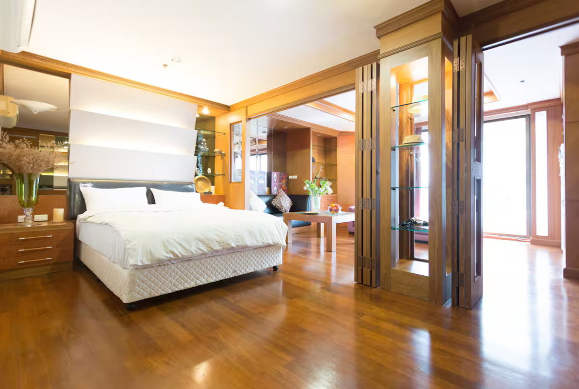 🔥Prime High-Demand High-Floor 1BR at Icon III Thonglor | 61.90 SQM | Skyline View | Luxury Condo Sukhumvit 55 - Below Market Price [U1986095]