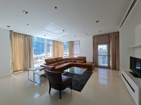 LTHC7321 – Athenee Residence FOR RENT 3 beds 3 baths size 189.53 Sq.M. Near BTS Phloen Chit station ONLY 135k/month