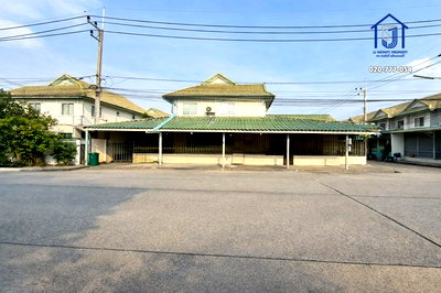 บ้านแฝด ลำลูกกา ปทุมธานี : ขายบ้านแฝด 2 ชั้น หมู่บ้านพฤกษา 20 ลำลูกกา คลอง 2 หลังมุม   ใกล้ BTS คูคต