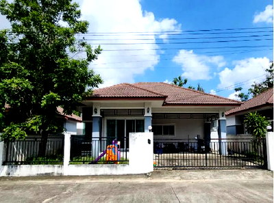 Houses for sale Nikhom Pattana Rayong : FOR SALE  HOUSE PROPERTY  2200000 BAHT.