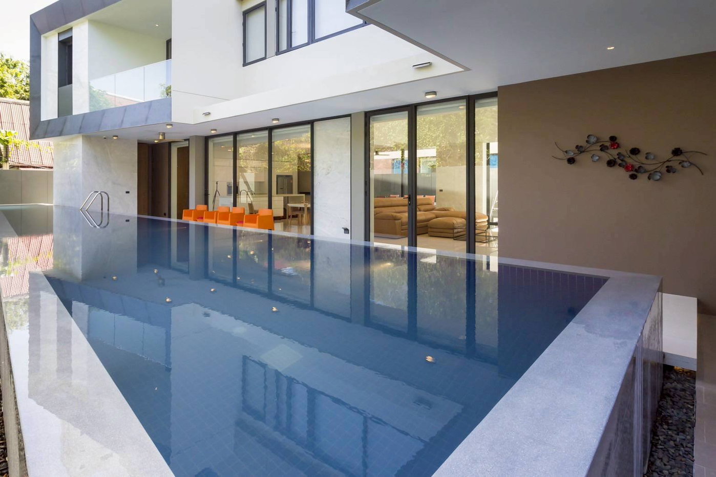 picture LTH14438 – House for Rent | Ekkamai Soi 8 | 127.3 sq.w. | 2 Beds 3 Baths | Near Ekkamai | 230K/Month - 15/17