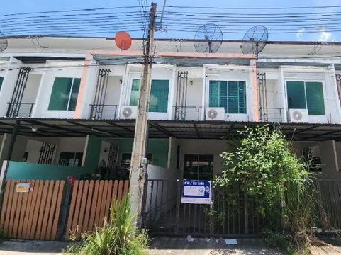 BB13282 ขายทาวน์เฮาส์ หมู่บ้าน สมาร์ทแลนด์ นิวสไตล์ ซอย 4/9 ถนน ห้วยปราบ-พันเสด็จใน ตำบล บ่อวิน อำเภอ ศรีราชา จังหวัด ชลบุรี