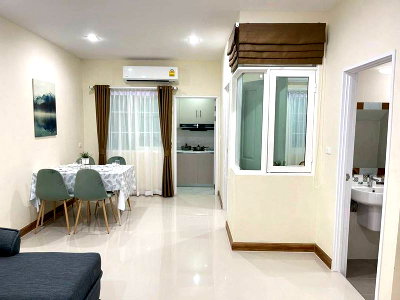 ทาวน์โฮม พิพิธภัณฑ์ยางพารา  : Townhouse 4 Bedroom for Sale in East Pattaya