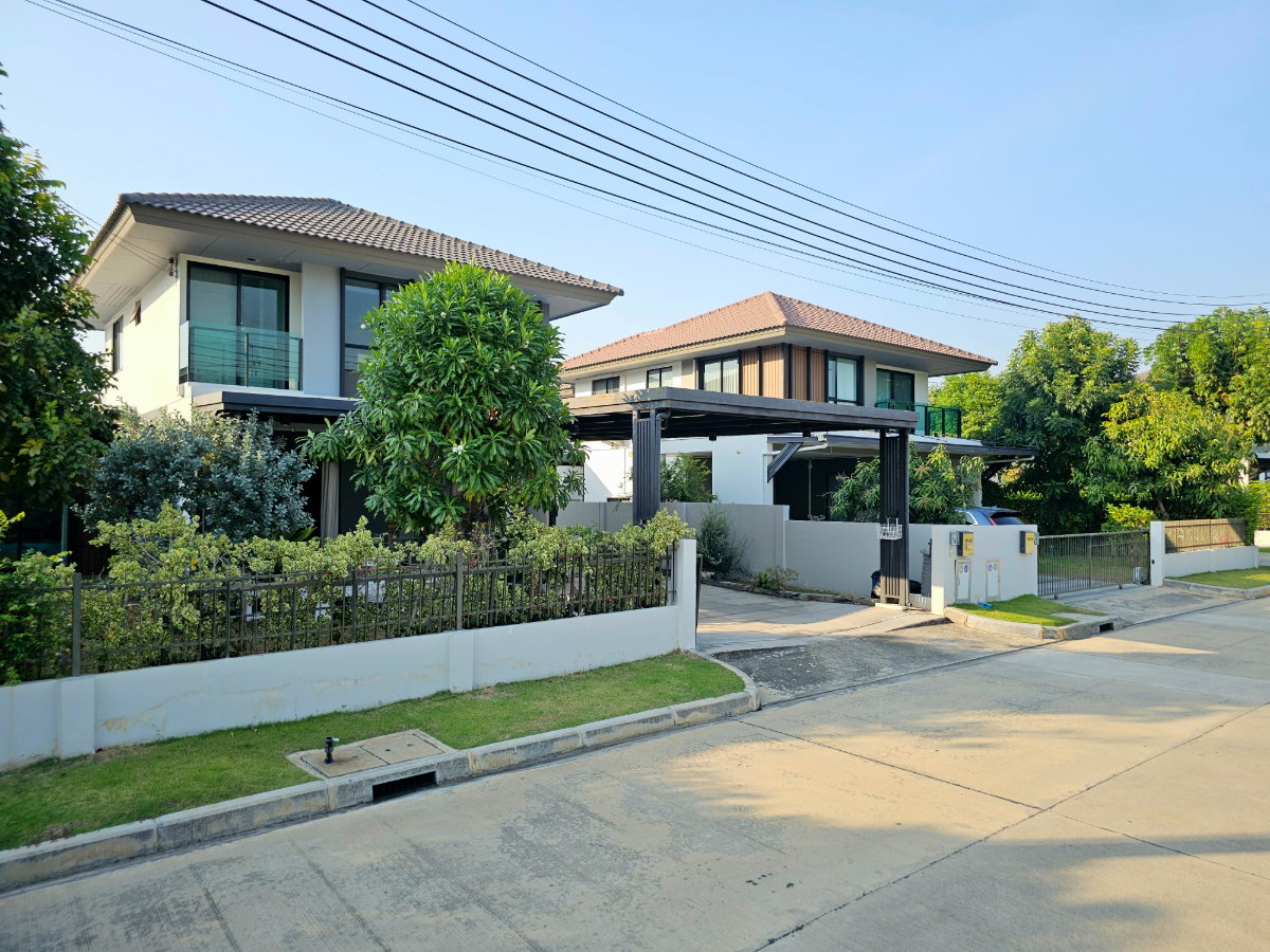 รูป ขายด่วน!! บ้านบุราสิริ บางนา (65.2 ตร.ว.) 4 นอน 2 น้ำ หน้าบ้านเป็นสวน - รูปที่ 3/48