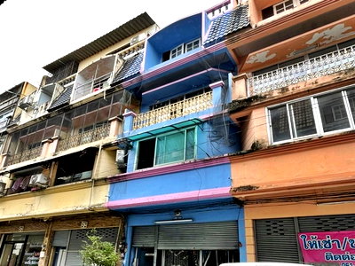 Shophouses for sale Kasetsart University Si Racha Campus : FOR SALE  COMMERCIAL BUILDING PROPERTY  1470000 BAHT.