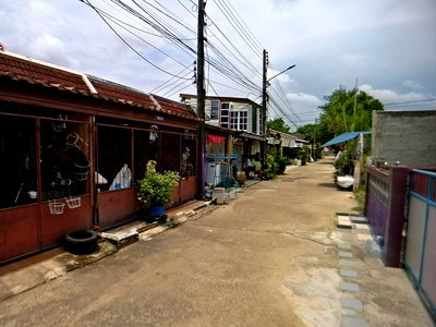 ทาวน์โฮม ถนนพรประภานิมิต : FT5_165 ขายทาวน์เฮ้าส์ ต. หนองปรือ อ.บางละมุง จ.ชลบุรี