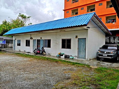 บ้านเดี่ยว ม.เกษตรศาสตร์ ศรีราชา : FZB_078 ขายห้องแถว ถนน แหลมฉบัง สาย 3 ต. ทุ่งสุขลา อ.ศรีราชา จ.ชลบุรี