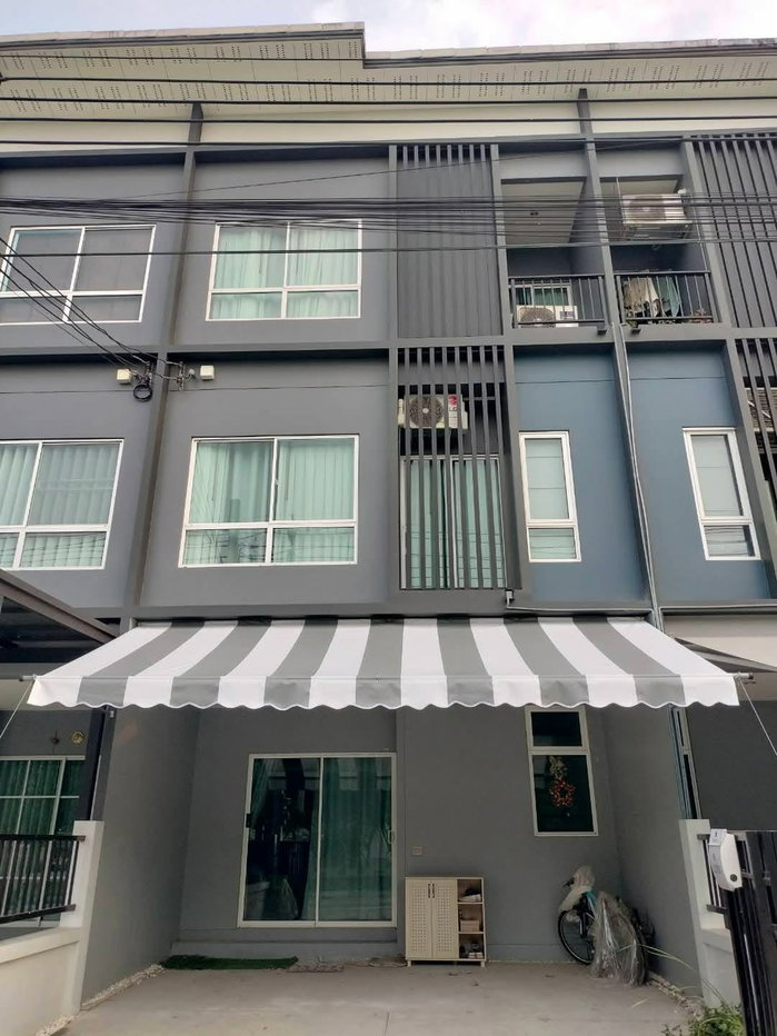 รูป 🏡🩷🍀ขายด่วน!!! บ้านทาวน์เฮ้าส์ 3 ชั้น โครงการสัมมากร อเวนิว สุวรรณภูมิ 4 ห้องนอน 4 ห้องน้ำ 2 ที่จอดรถ เฟอร์นิเจอร์ครบ - รูปที่ 41/41