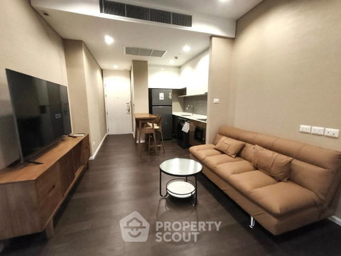 คอนโด 2 ห้องนอน ชั้น 39 ใกล้ MRT พหลโยธิน 100 ม. The Saint Residences (ID 2409697)