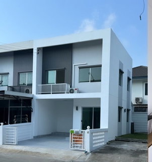 หลังมุม Habitown Nest ฮาบิทาวน์ เนสท์  ทาวน์โฮม  2 ชั้น