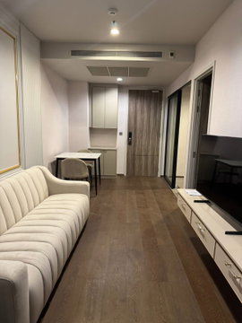 🎉 The ESSE Asoke: High Floor, Stunning City Views! 🏙️ Luxury Living in Asoke. Ready to move-in! ✨ (DSG464)