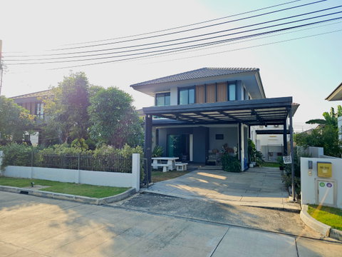 ขายด่วน!! บ้านบุราสิริ บางนา (65.2 ตร.ว.) 4 นอน 2 น้ำ หน้าบ้านเป็นสวน