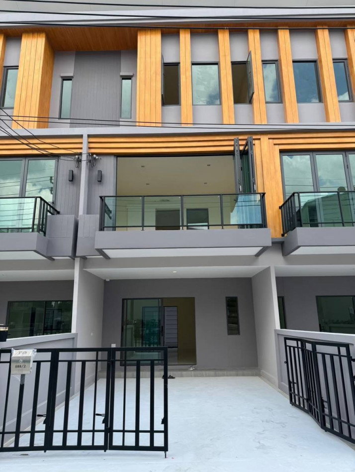 ทาวน์โฮมให้เช่า : ให้ เช่า Eigen Premium Townhome พัฒนาการ ใหม่ทำเลดี พร้อมเข้าอยู่ ถนนพัฒนาการตัดใหม่ 3 นอน 4 น้ำ 25 ตร.ว.