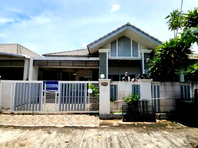 Houses for sale ม.ตาปี : FOR SALE  HOUSE PROPERTY  2510000 BAHT.