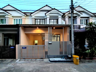 ทาวน์โฮม นนทบุรี : ขายทาวน์เฮ้าส์/ทาวน์โฮม  ทิพย์พิมาน บ้านริมคลอง รีโนเวทใหม่ เสาธงหิน บางใหญ่ นนทบุรี CX-121912 ✅ ทักไลน์ @connexproperty ตอบทันที ทีมงานมืออาชีพ ✅