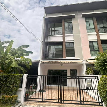 🔥 ขายด่วน! ทาวน์โฮมหลังมุม บ้านกลางเมือง นวมินทร์ 42 (Baan Klang Muang) ต่อเติมโกดังข้างบ้านแล้ว | 33 ตร.ว. | 4.9 ล้านบาท 🚗