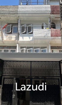 4 bedroom 4 bathroom with a roof top terrace 250 sqm Townhouse in Charoen Nakhon