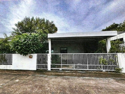 FOR SALE  HOUSE PROPERTY  2630000 BAHT.