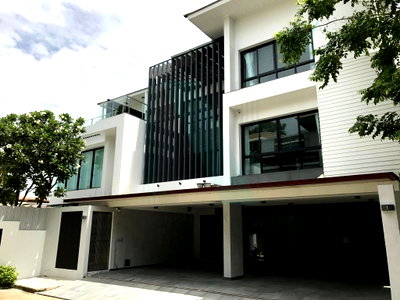บ้านเดี่ยวให้เช่า : 📌 ให้เช่าบ้านเดี่ยว 3 ชั้น บ้าน อิสสระ พระราม 9 4 ห้องนอน 6 ห้องน้ำ