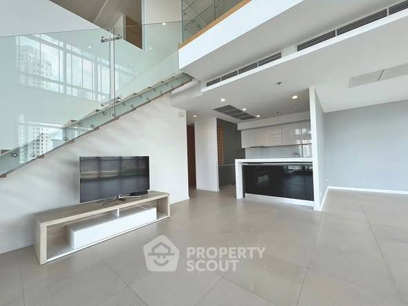 รูป คอนโด 3 ห้องนอน ชั้นต่ำ 185 ตร.ม. The River Condominium ใกล้ BTS สะพานตากสิน 400 ม. (ID 2679263) - รูปที่ 4/25