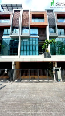 Townhouses for rent Watthana : Townhome for Rent at Parklane Ekkamai 22 (SPSEVE1754)