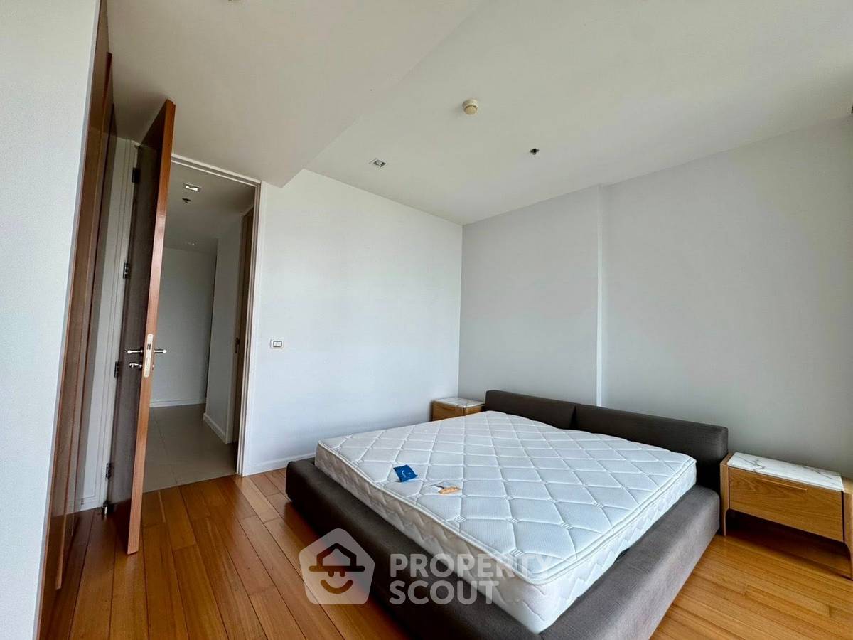 รูป คอนโด 2 ห้องนอน 110 ตร.ม. เดอะ ริเวอร์ คอนโดมิเนียม ใกล้ BTS สะพานตากสิน 400 ม. (ID 2679238) - รูปที่ 12/13
