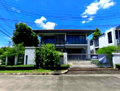 Houses for sale Pak Kret Nonthaburi : FOR SALE  HOUSE PROPERTY  18800000 BAHT.