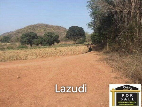Beautiful Countryside Land with Sea View to build 1, 2 or up to 8 Houses