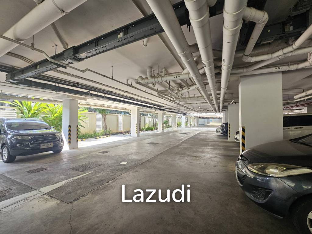 รูป THE SEACRAZE : 2 Bed condo near the beach with Pool View - รูปที่ 26/27