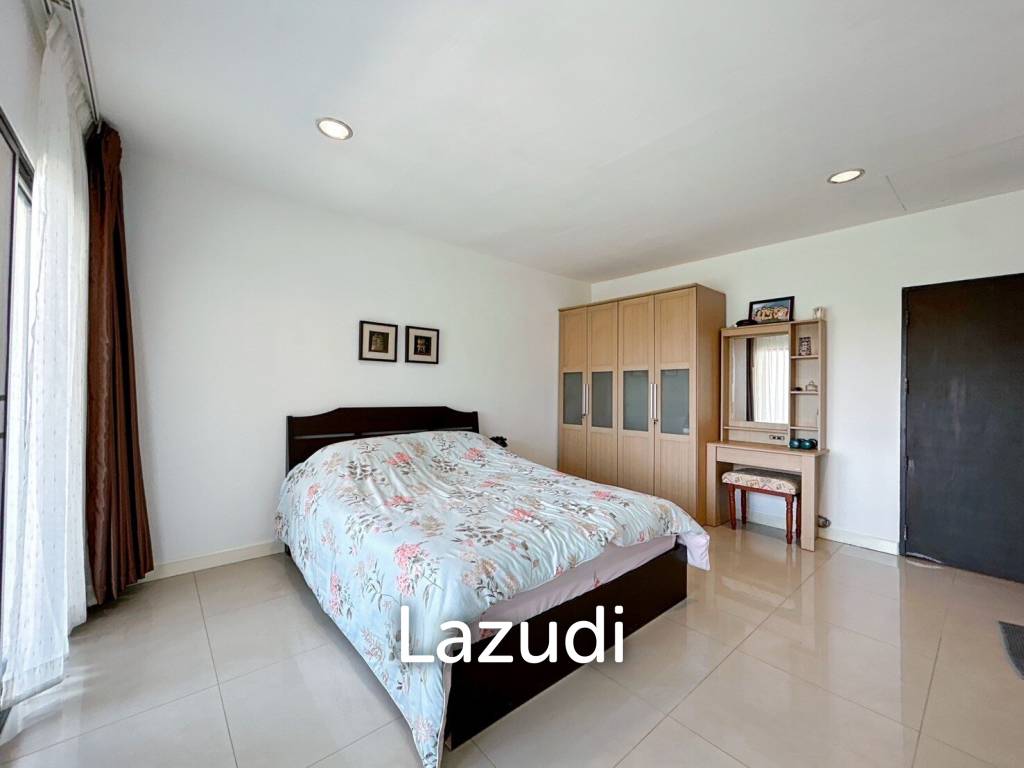 picture 3 Bed 3 Bath Condo with Stunning Golf Course Views - 30/40