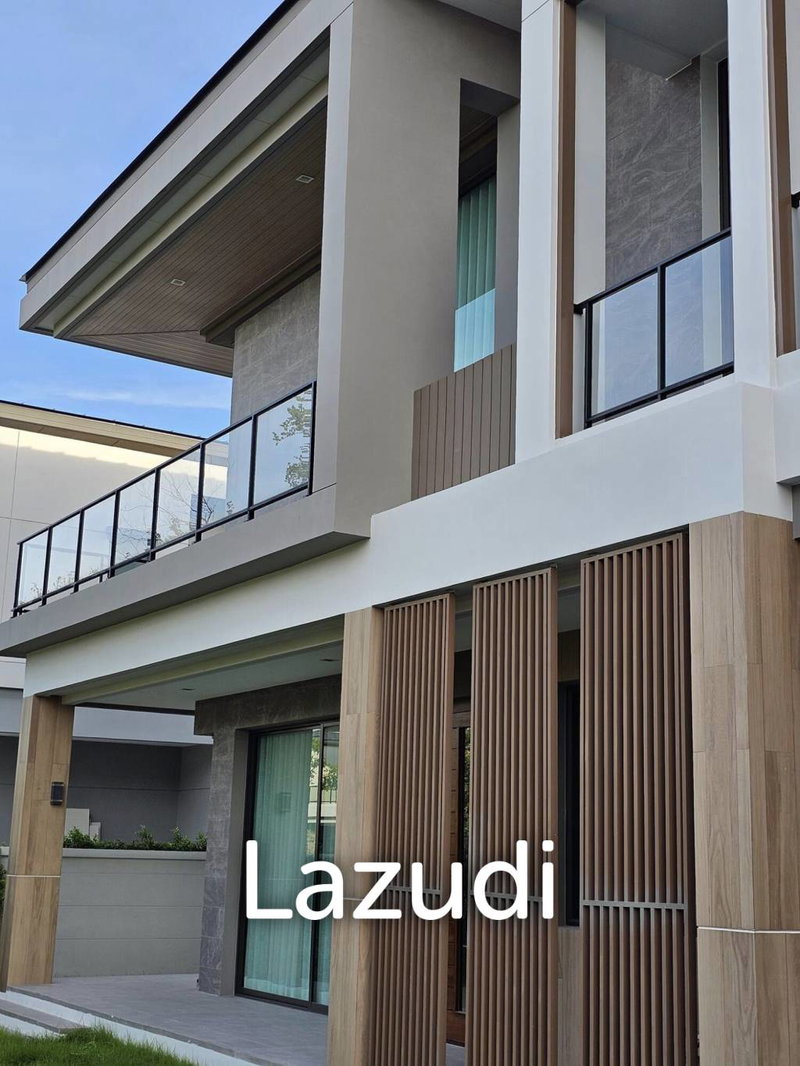 Houses for sale : 4 Bed 5 Bath 441 SQ.M Bangkok Boulevard Bangna KM.5