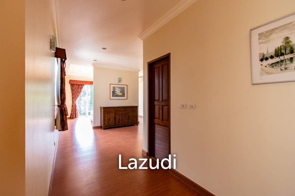 รูป PALM HILLS: วิลล่าหรู 7 ห้องนอนพร้อมสระว่ายน้ำในที่ดินขนาดใหญ่ - รูปที่ 31/64