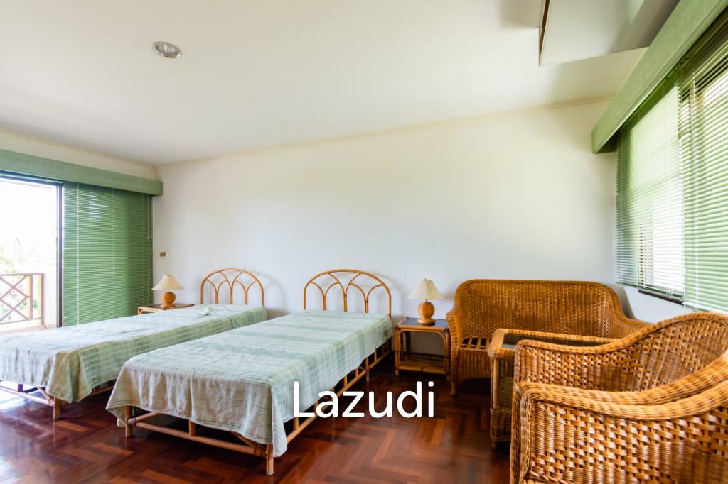 picture PALM HILLS CONDO : 3 Bed Condo with mountain and seaview - 12/19