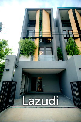 ทาวน์โฮม เดอะ พาซิโอ พาร์ค กาญจนาภิเษก : 3 Bed 4 Bath 260 SQ.M AI Ratchapruek