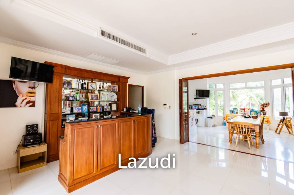 รูป PALM HILLS: วิลล่าหรู 7 ห้องนอนพร้อมสระว่ายน้ำในที่ดินขนาดใหญ่ - รูปที่ 17/64